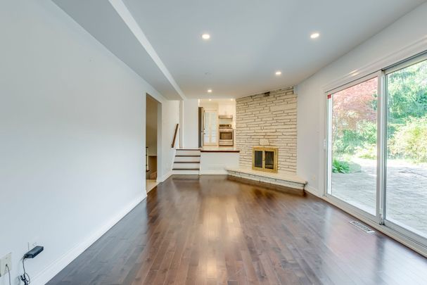For Lease - 2231 All Saints Crescent, Oakville, Ontario - Photo 1