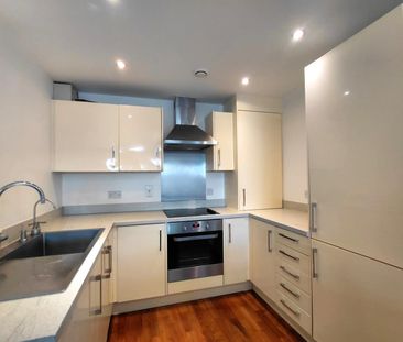 Aquarius Court, Edgware, London - Photo 5