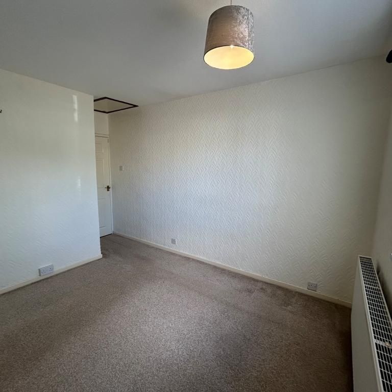 2 bedroom bungalow to rent - Photo 1