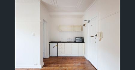 Unfurnished, studio apartment in Potts Point - Photo 3