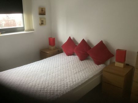 2 Bed Flat, Cambuslang, G72 - Photo 2