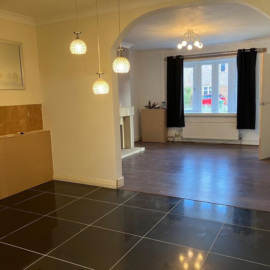 3 Bedroom House To Rent - Photo 1