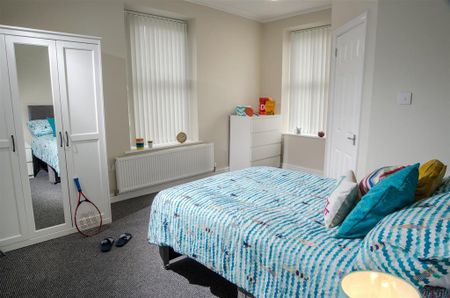 7 bedroom private hall to rent - Photo 5