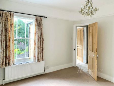 4 bedroom terraced house to rent - Photo 4