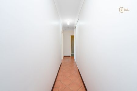 Great Size Home in a Great Location @ $850 Per Week - Photo 3