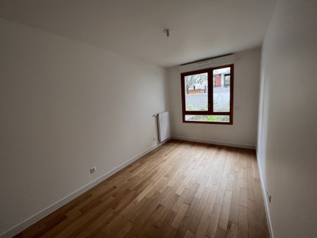 Appartement familial 4 chambres avec jardin, Vanves Michelet. - Photo 2