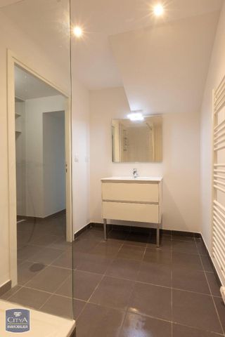 Location Appartement 2 pièces 46m² SECLIN 59113 - Photo 5