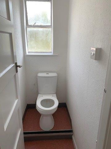 House share to rent - Photo 3