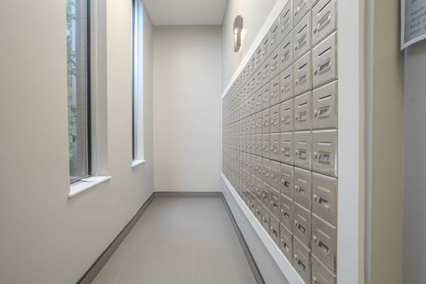 For Lease - 975 Warwick Court Unit# 1608, Burlington, Ontario - Photo 1