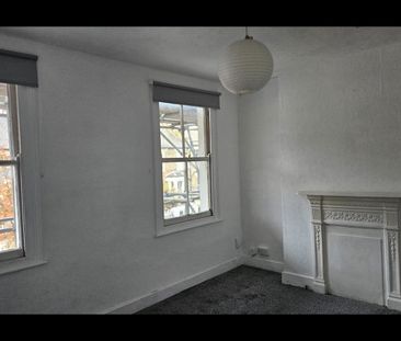 3 Bed Flat, Mabley Street, E9 - Photo 2