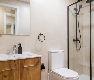 Avenida de la Plaza de Toros, Madrid, Community of Madrid 28025 - Photo 6