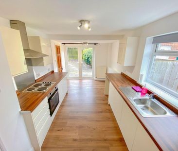 2 bed semi-detached house to rent in NE16 - Photo 4