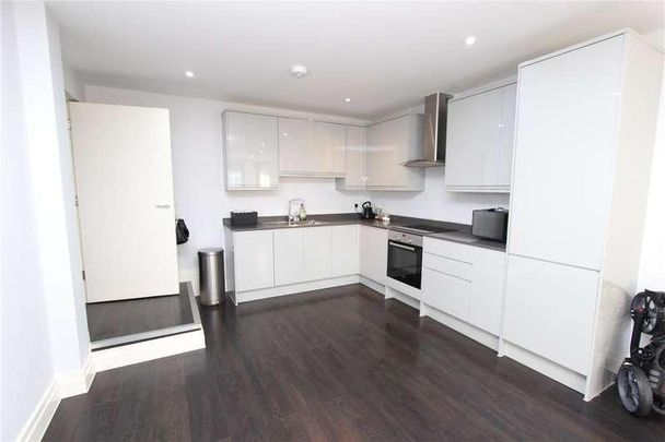 Balmoral Apartments, Valkyrie Road, Westcliff-on-sea, Essex, SS0 - Photo 1