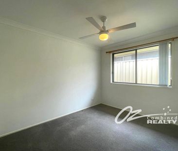 Large Family Home in Convenient Location - Photo 4
