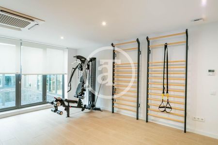 Piso de alquiler en Carrer Professor Barraquer, Finestrelles - Photo 2