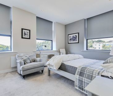 3 bedroom apartment to rent - Photo 2