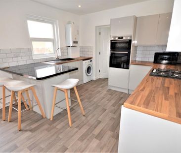6 bedroom semi-detached house to rent - Photo 5