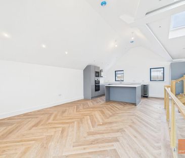 4 bedroom detached house to rent - Photo 3
