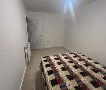 1 bedroom in a house share to rent - Photo 5