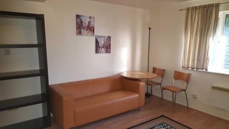 Studio Flat, London, E16 - Photo 5