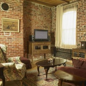 QUÉBEC SPACIEUX 3 1/2 MEUBLÉ TOUT INCLUS STATIONNEMENT - Photo 2