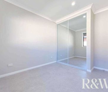 51A Womra Crescent Glenmore Park - Photo 2