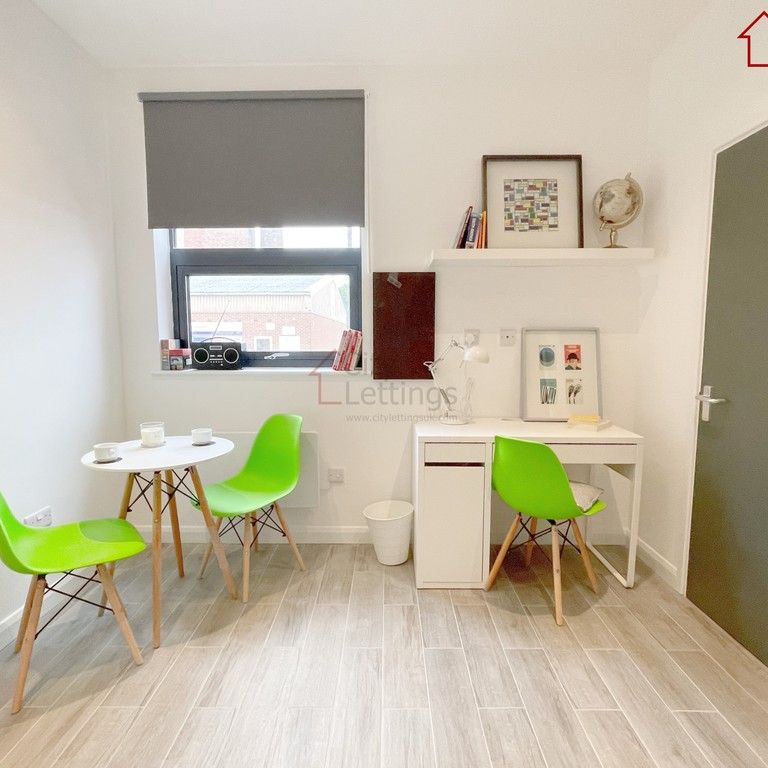 1 Bedroom Studio - Photo 1