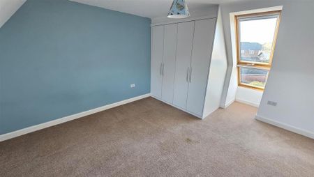 5 bedroom detached house to rent - Photo 5