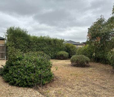 15 Harper Street, Melton South VIC, Belconnen - Photo 1
