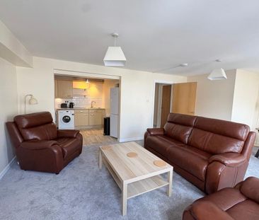 2 bedroom flat to rent - Photo 4