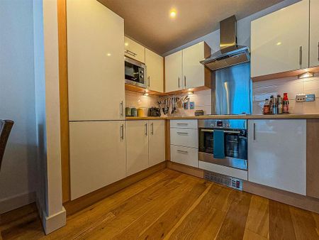 1 bedroom flat to rent - Photo 5