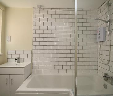 3 bedroom maisonette to rent - Photo 2