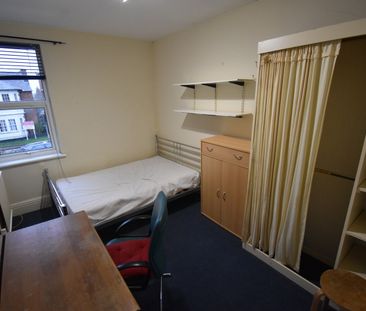 5 Bed Terraced House, Christchurch Road, RG2 - Photo 5