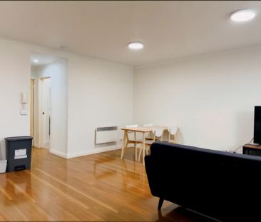 Secondary bedroom - Photo 5