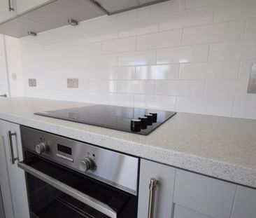 4 bedroom terraced house to rent - Photo 4