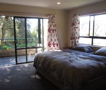 Easy Living on the Hill - 4 Bedrooms in Cashmere - Photo 3