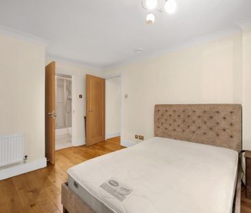 2 bedroom Flat To Let - Photo 6