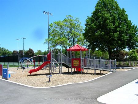 For Lease - 1085 Mary Street, Oshawa, Ontario - Photo 3