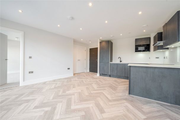 Cockfosters Road, EN4, London - Photo 1