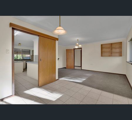 40 Merrifield Av, Kelmscott, WA 6111 - Photo 3