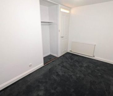 2 bedroom semi-detached house to rent - Photo 3