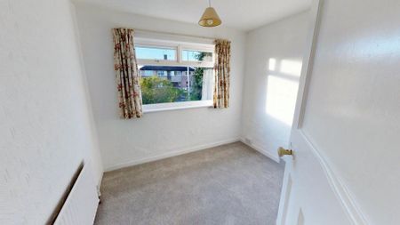 2 bedroom maisonette to rent - Photo 3