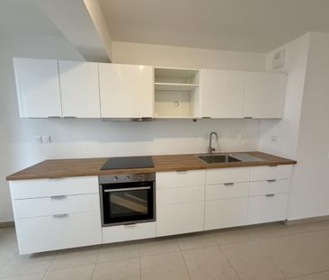 Location Appartement 3 pièces 70m² BORDEAUX 33800 - Photo 1