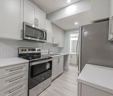 Edmonton Furnished house Rental in Heritage Valley - 1451 Cherniak ... - Photo 4