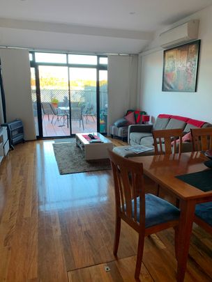 Beaconsfield - Photo 1