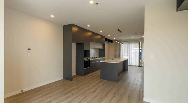 This 3-bedroom home within easy walking distan... - Photo 1