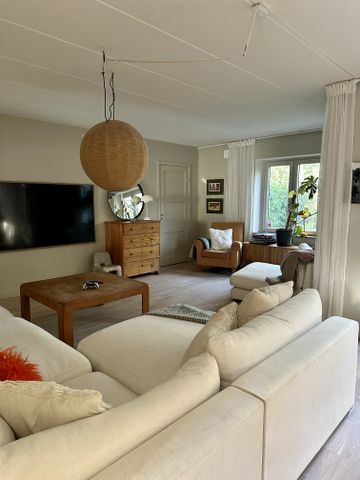 Målarprinsens väg, Tyresö - Photo 2