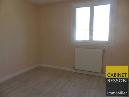 Location Appartement 3 pièces 52m² ST EGREVE 38120 - Photo 3