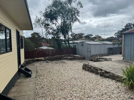 Cosy, Light-Filled Bungalow in Prime Location - Photo 5