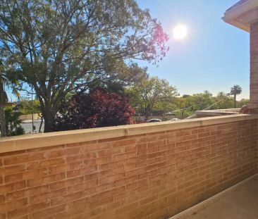 Casa o chalet de alquiler en Plaza María Muntaner, B2, Centro - Foto 4